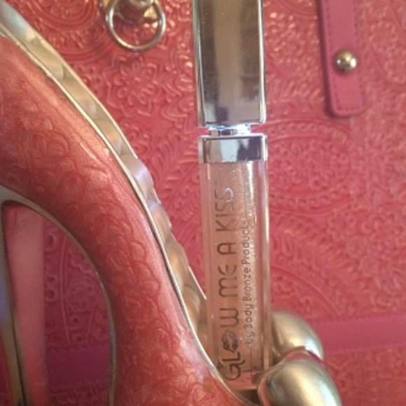 NWT GLOW ME A KISS BDAY SUIT Nude Shimmer LightUp - Picture 1 of 9